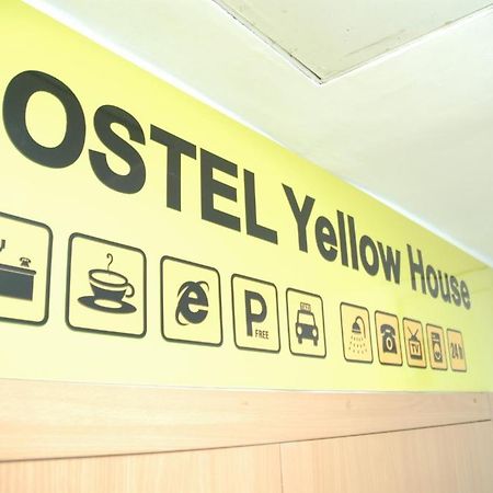 Yellow House Hostel Leópolis Exterior foto