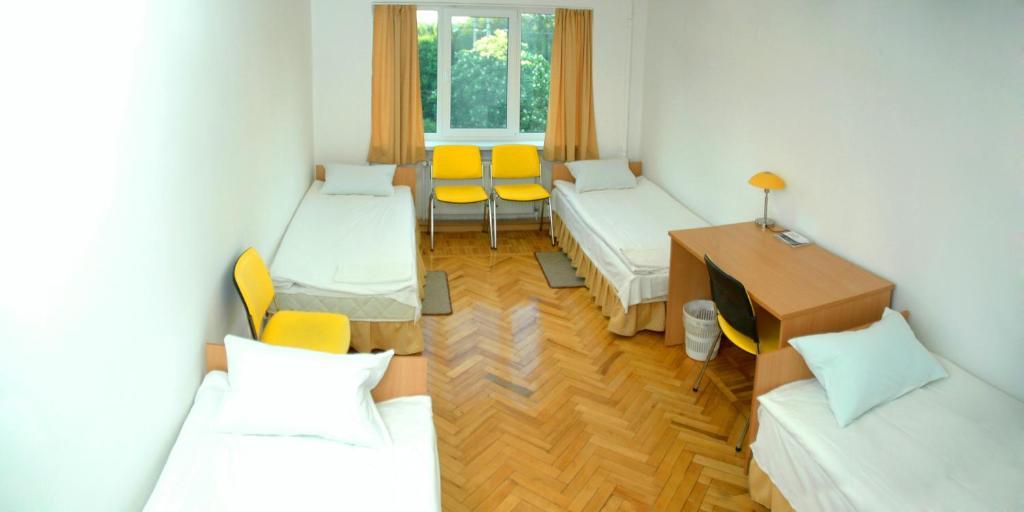 Yellow House Hostel Leópolis Habitación foto